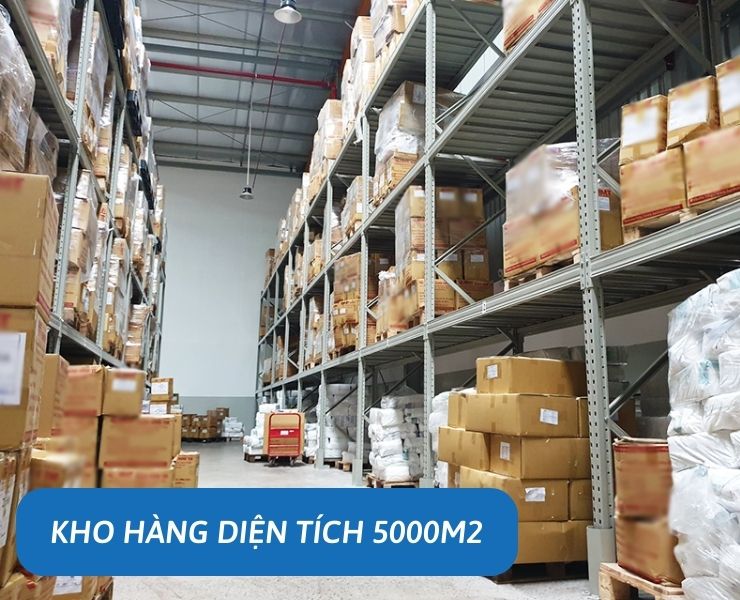 Kho hàng diện tích lên tới 5000m2